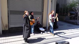 Derelerde taş olsam _ taksim istiklalde çalgıcılar