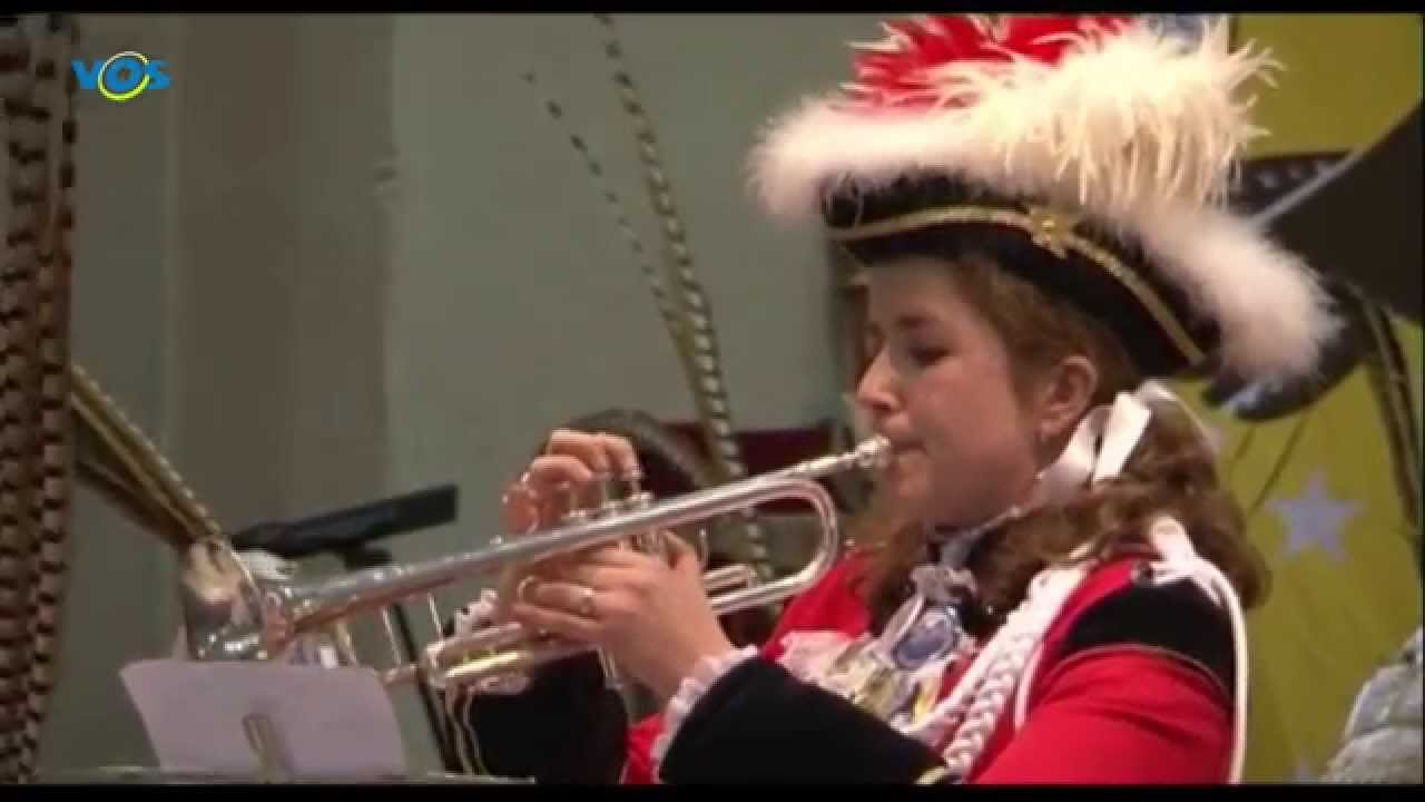 Striepersgatse Carnavalsmis 2014 - Inge Stammen speelt voor haar vader Prins Adri d'n Urste