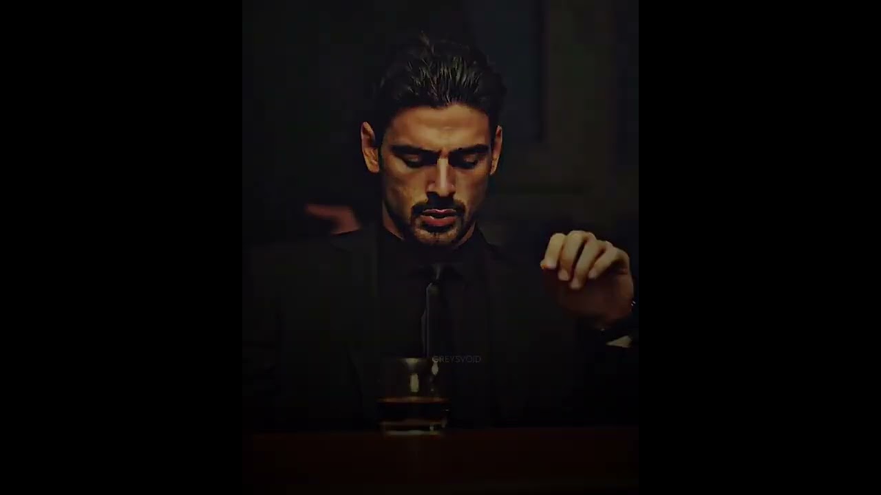 oh my god. hottest man in the world. 365 days