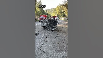 Man films himself driving over 150 mph before violent crash into tree