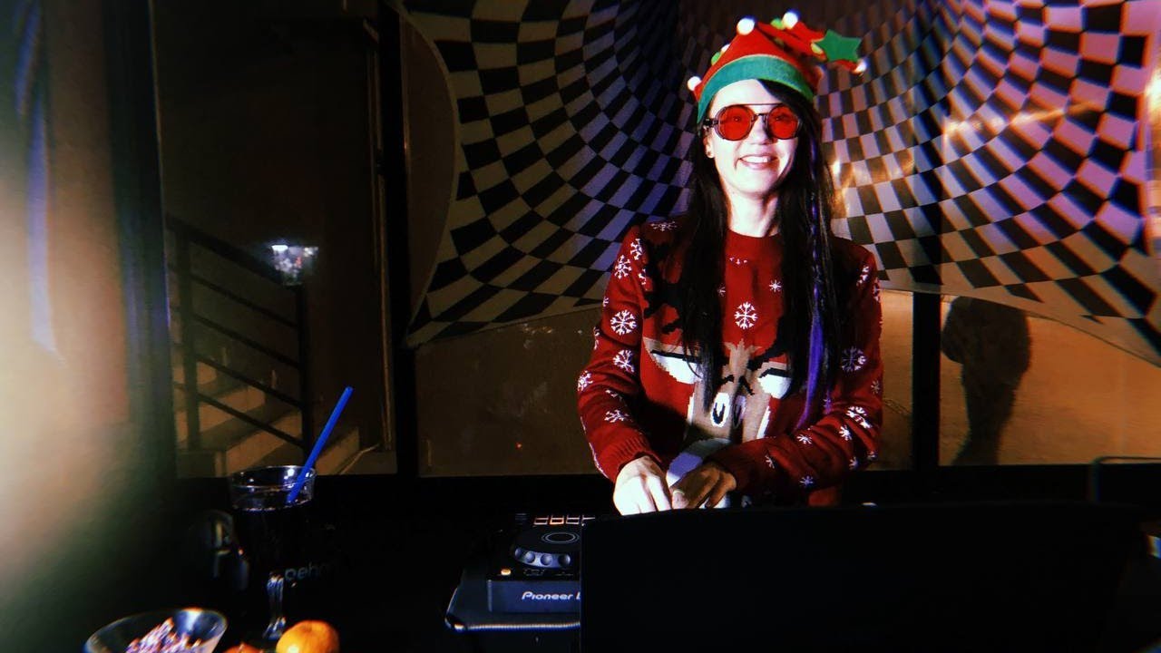 Tasha Storm - Minimal / Melodic / Progressive Techno & House Live DJ mix [ Sweater Rave Party 20