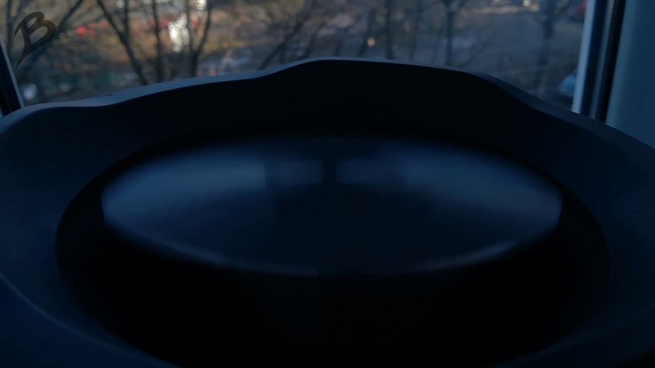 Obejrzyj JBL BoomBox - Bass Test || Low Frequency Mode 100% w YouTube Obejrzyj JBL BoomBox - Bass Test || Low Frequency Mode 100% w YouTube