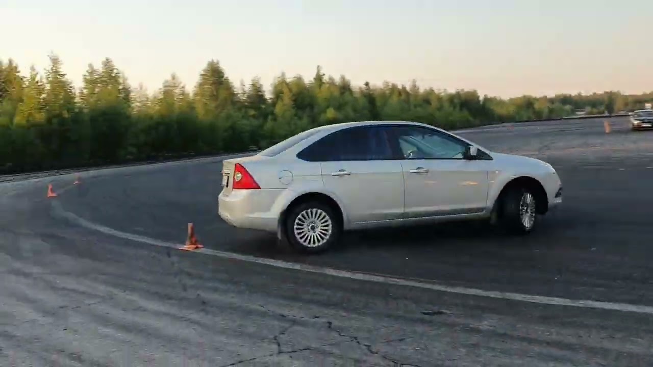 Курс экстремального вождения ПитерДрайв - YouTube