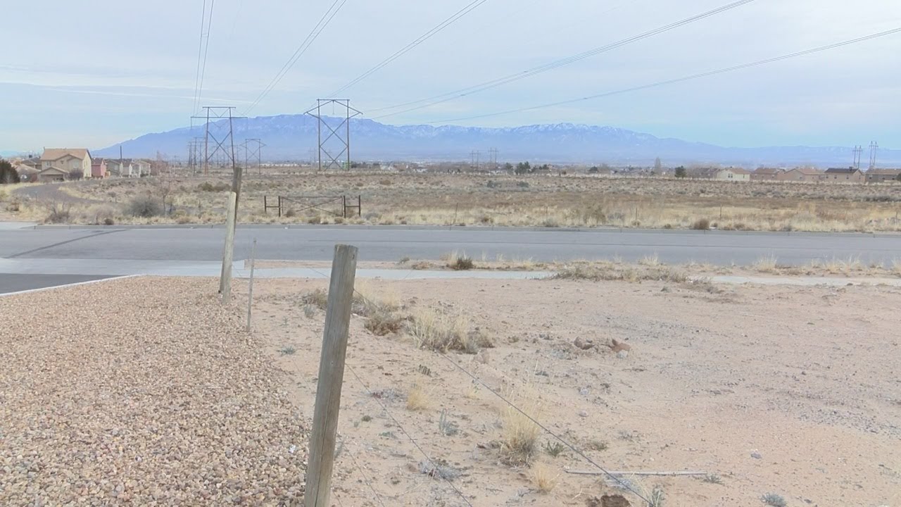 Shocking discovery: Fence at westside park jolts man during run