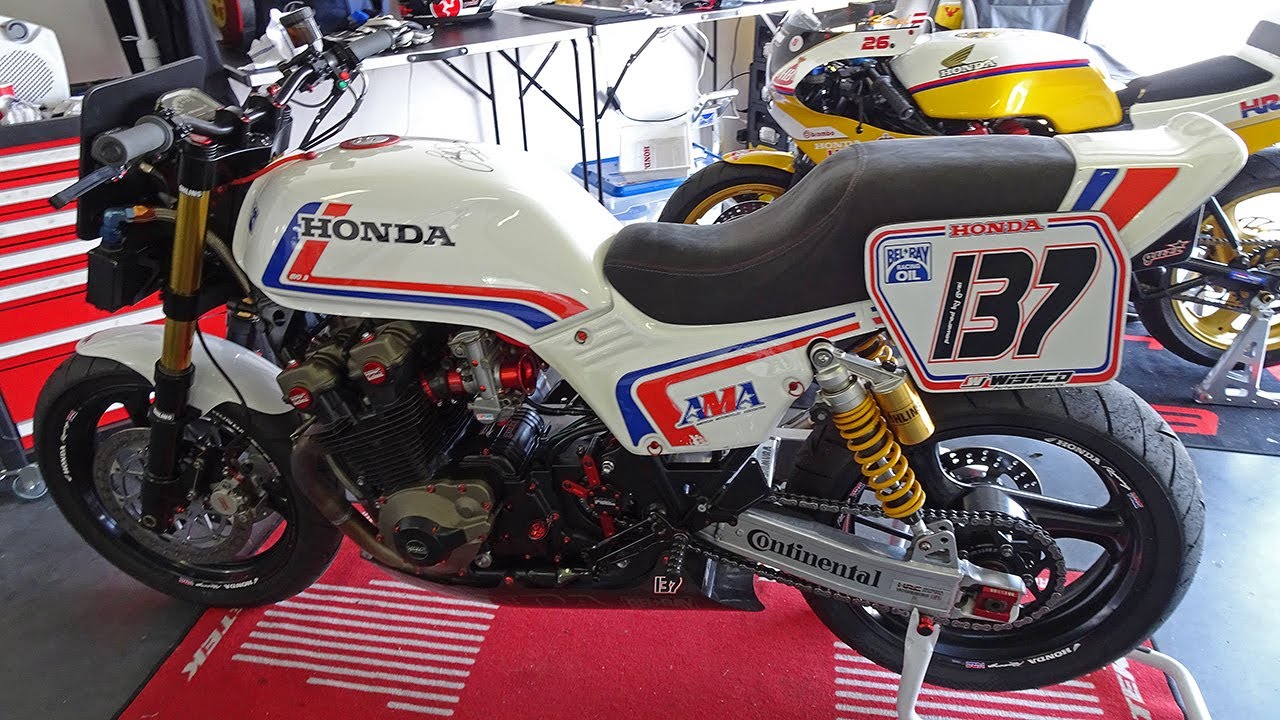 Мотоцикл вне времени - Honda 900 Bol d'Or Superbike [классические гонки на мотоциклах]
