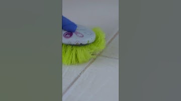 Say Goodbye to Dirty Floors: Using White Vinegar for Effective Tile Cleaning #shorts #cleaning