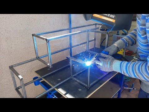 Подставка для цветов в стиле "ЛОФТ" своими руками.