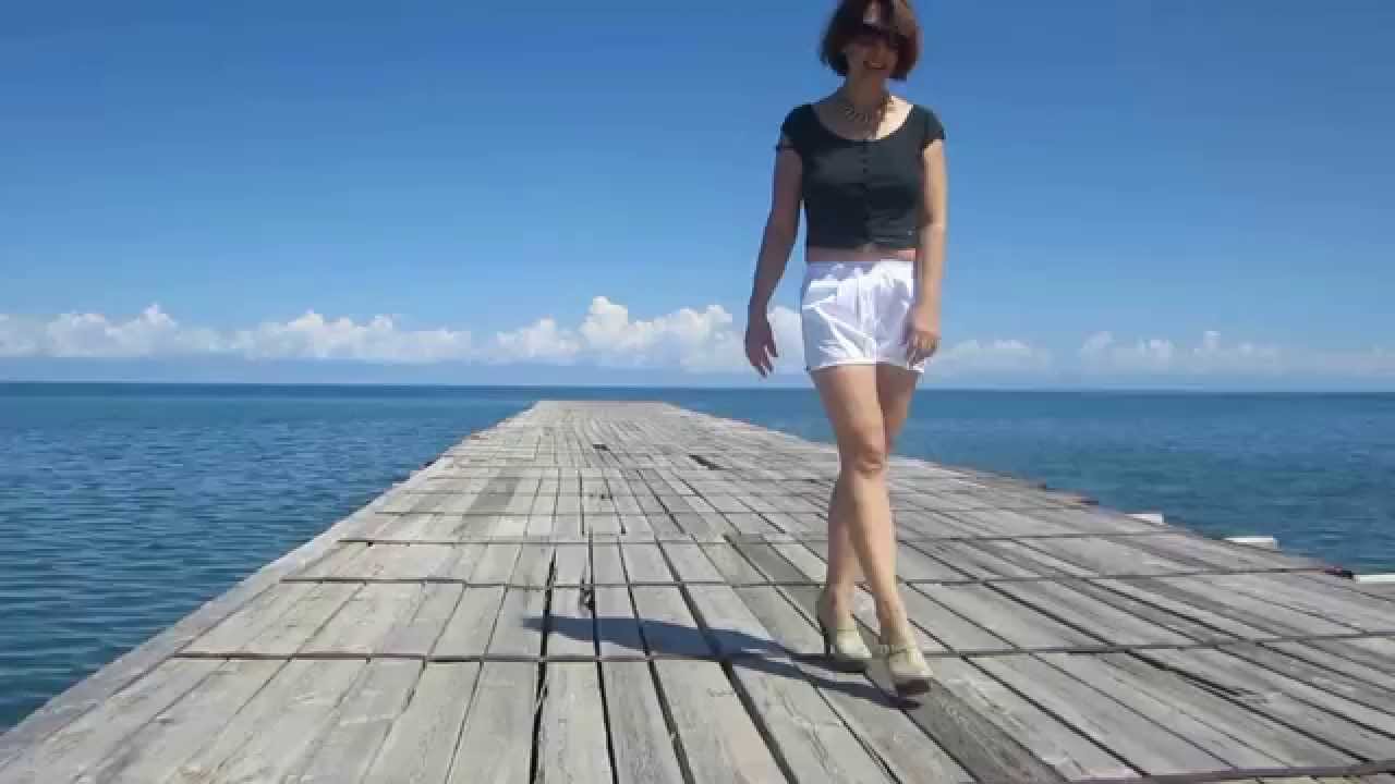 Elena in Clogs at the sea (High-Heels) - 