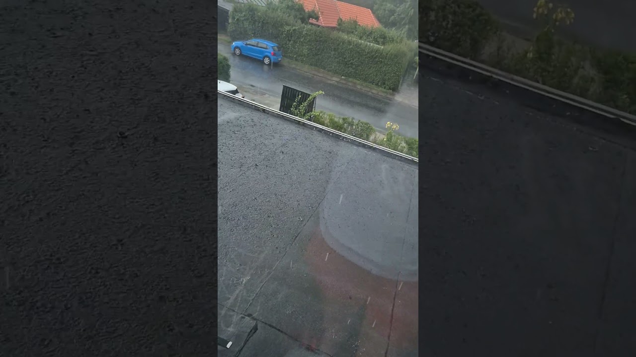 Rainy days in Denmark hit different.Grey skies, soft drops, and a calm that slows everything down.