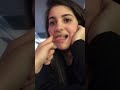 Bambina cagna mi lecca