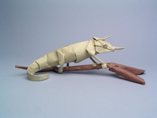 Origami chameleon by Robert J. Lang - YouTube