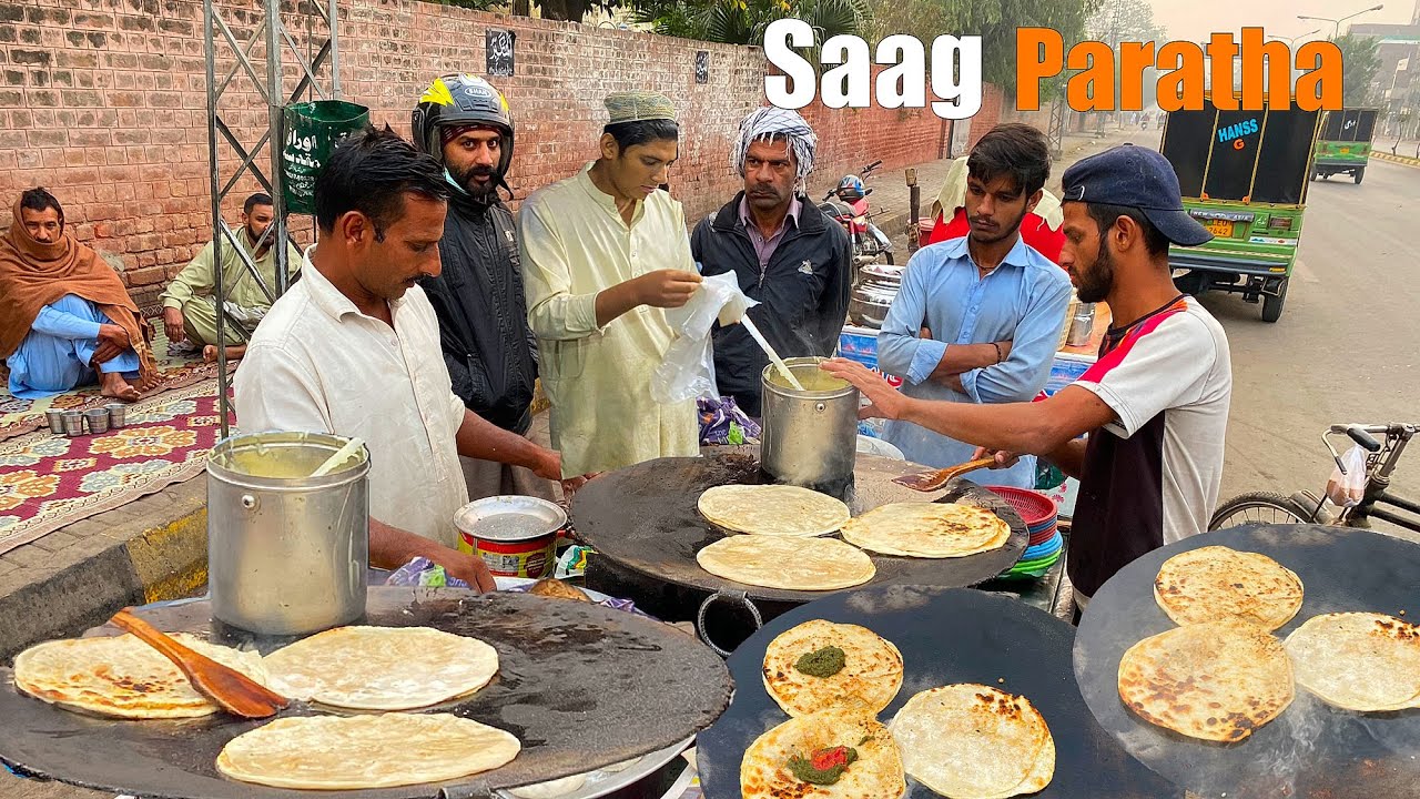 Indian Style Cheapest Desi Saag Paratha | 70 Rs For Best Aloo Saag Paratha in Punjab | Cheap Nashta