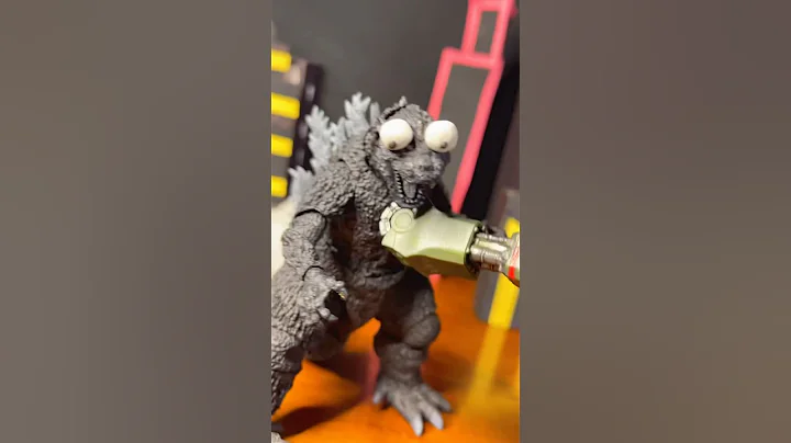 Grandpa Goji gets a massage  #godzillaactionfigures #comedy #elchavodel8 ￼#grandpagoji