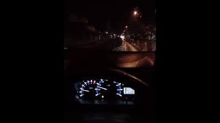 Story' WA IG nyetir mobil diwaktu malam hari