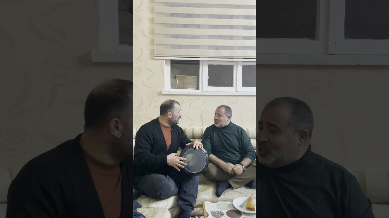 SALİH ÇULLU - CEMAL SAĞIR ( MARKO ) Beni kötü vurdu felek elden gelmiyor ki gülmek.