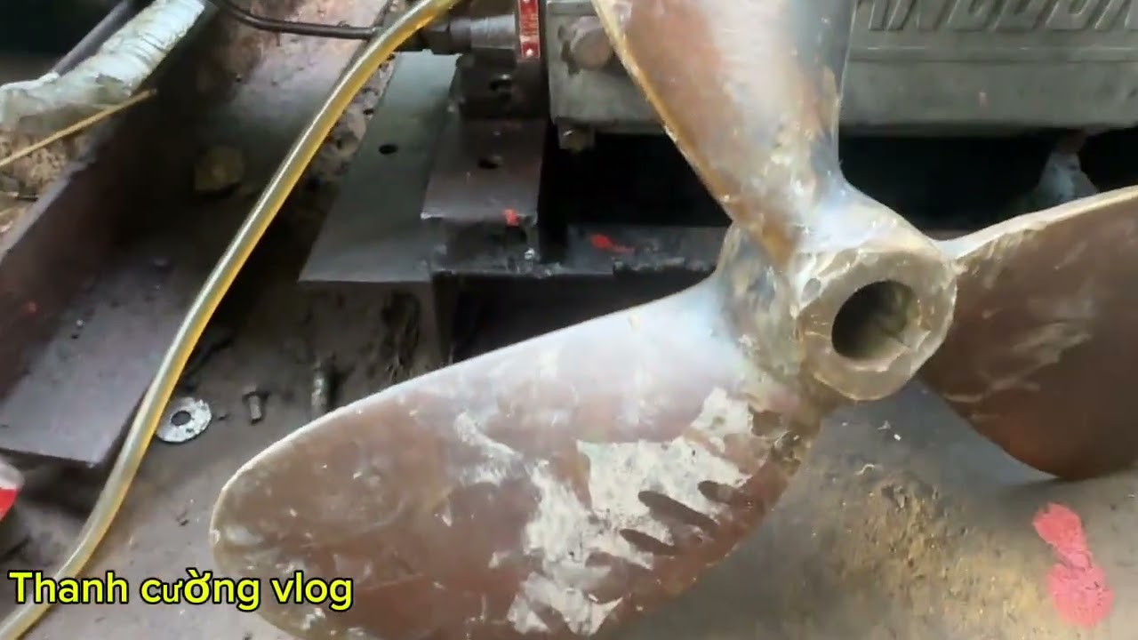 Bán máy đê 22 6 bu rông chân vịt. Giá 3triêu lh0981870072