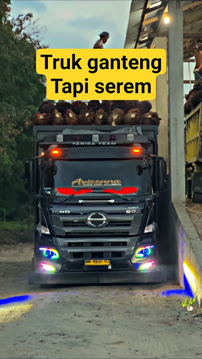 truk ganteng muat sawit di pabrik #truktertua #trukoleng #cinematic #storywa #truckganteng #sawit