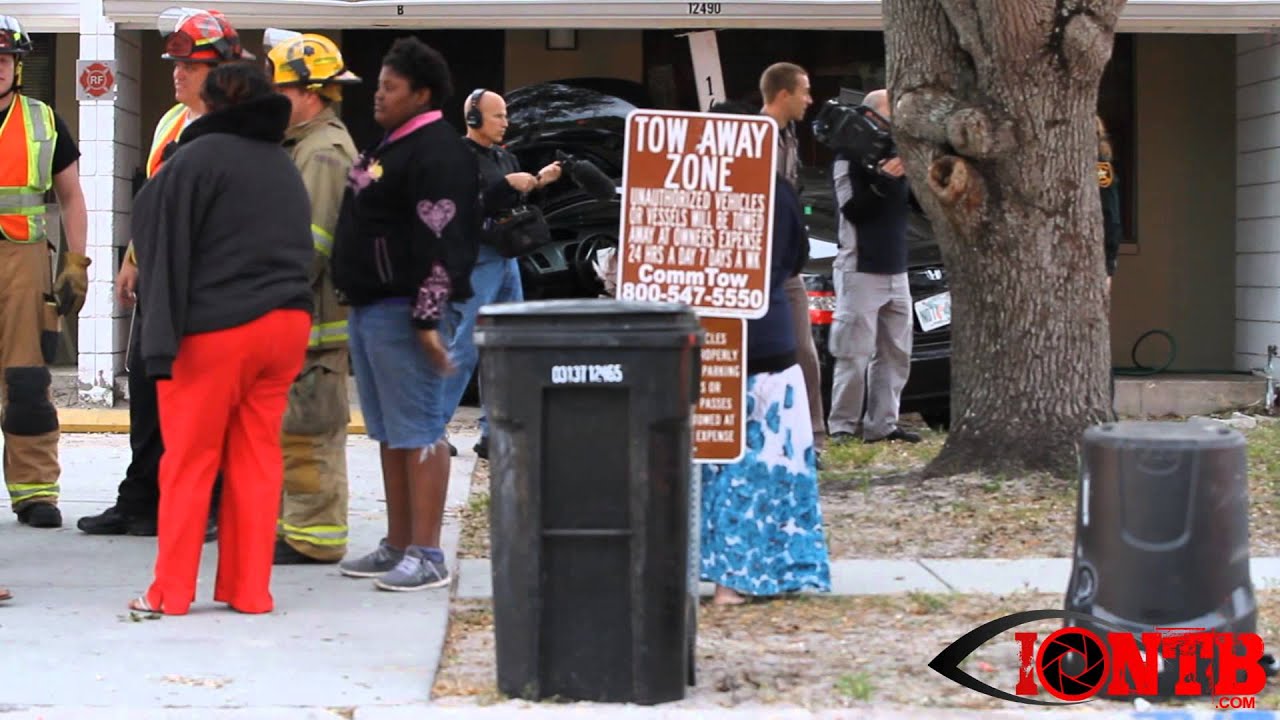 Woman arrested after ramming a Largo home with vehicle