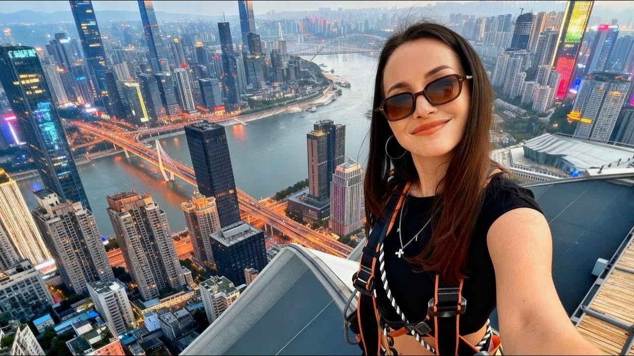 ЧУНЦИН - КИТАЙСКИЙ НЬЮ-ЙОРК! ГОРОД, КОТОРЫЙ СНОСИТ КРЫШУ!