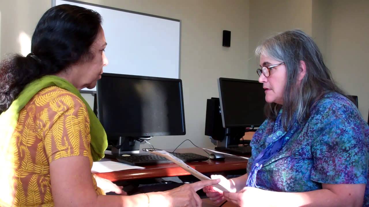 Интервью о гражданстве с К. С. Чокши в библиотеке Милпитаса