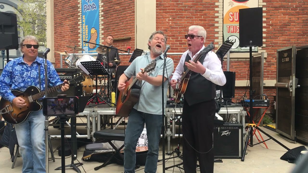 The Sunday Drivers | Words Of Love