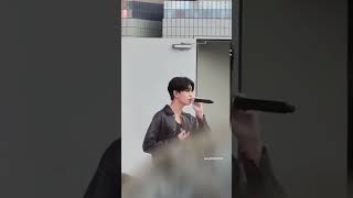 Phuwin Singing Living For You In Japanese  thaifestivaltokyoxpondphuwin phuwintang