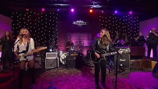 Melissa Etheridge and Lindsay Ell with "I'm The Only One" from Skyville Live