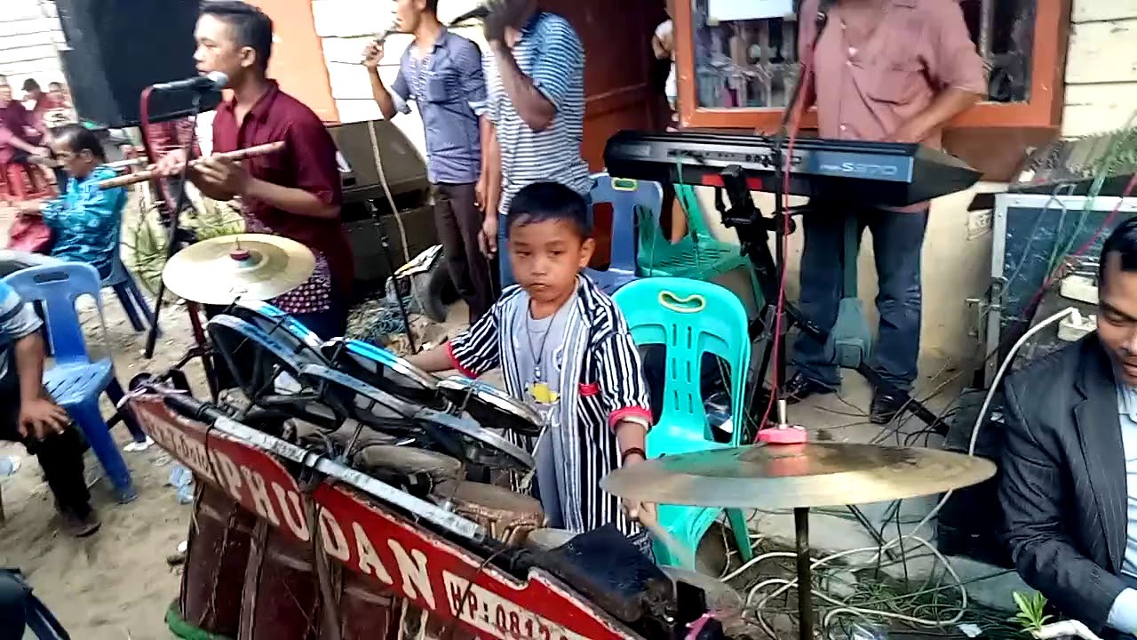Tagading cilik Bersama Phudan Musik - YouTube