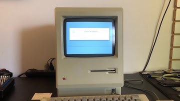 Macintosh 512k from 1984 bootup