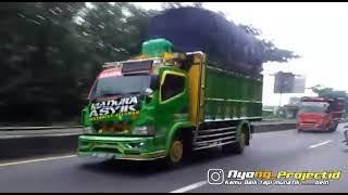 Story WA truk Madura Asyik hijau oleng