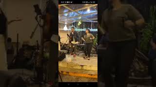dua cewek ini duet sama bang Irwan di pendopo Malioboro