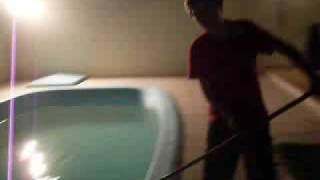 Duu Limpando A Piscina Kkk