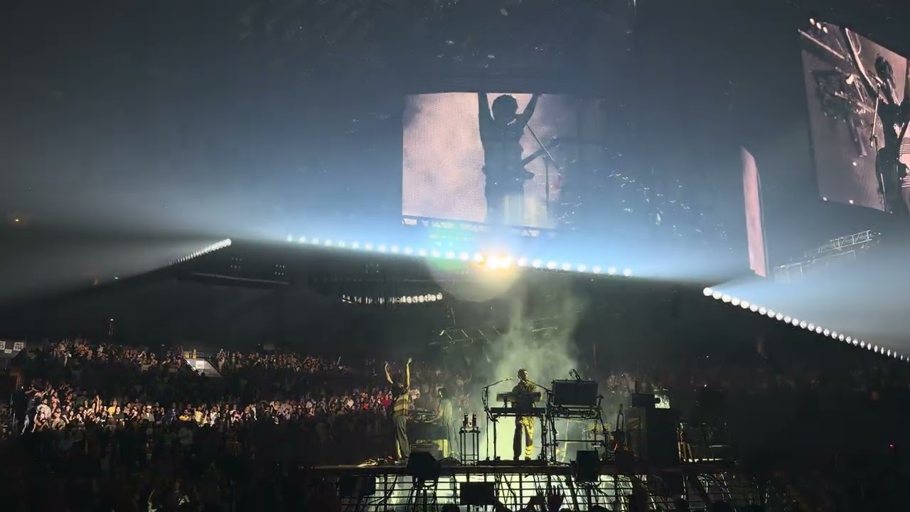 Eventually - Tame Impala @ Oakland November 2025 - Deadbeat Tour