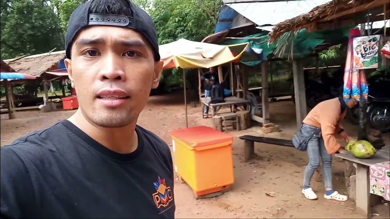 BREAKFAST AT CHAMBOK, KAMPONG SPEU