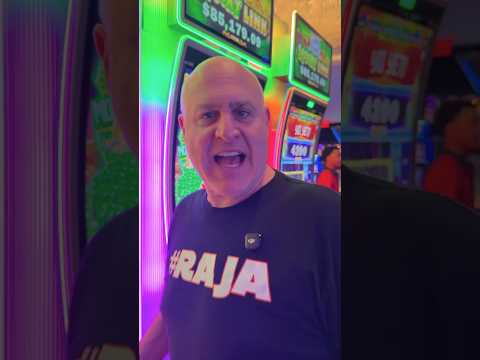 Making Magic on Spooky Link! #slots #casino #vegas