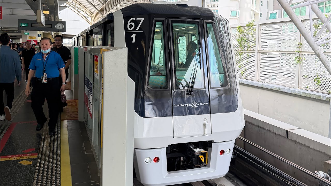SBS Transit Mitsubishi Crystal Mover C810D (V67): Sengkang West Loop ...