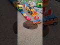 Autorickshaw and jcp pushing blue and yellow car in to pit near jcb man sitting #jcb #tractor