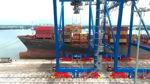 Chuyến tàu đầu tiên của hãng tàu lớn nhất thế giới cập cảng Phước An