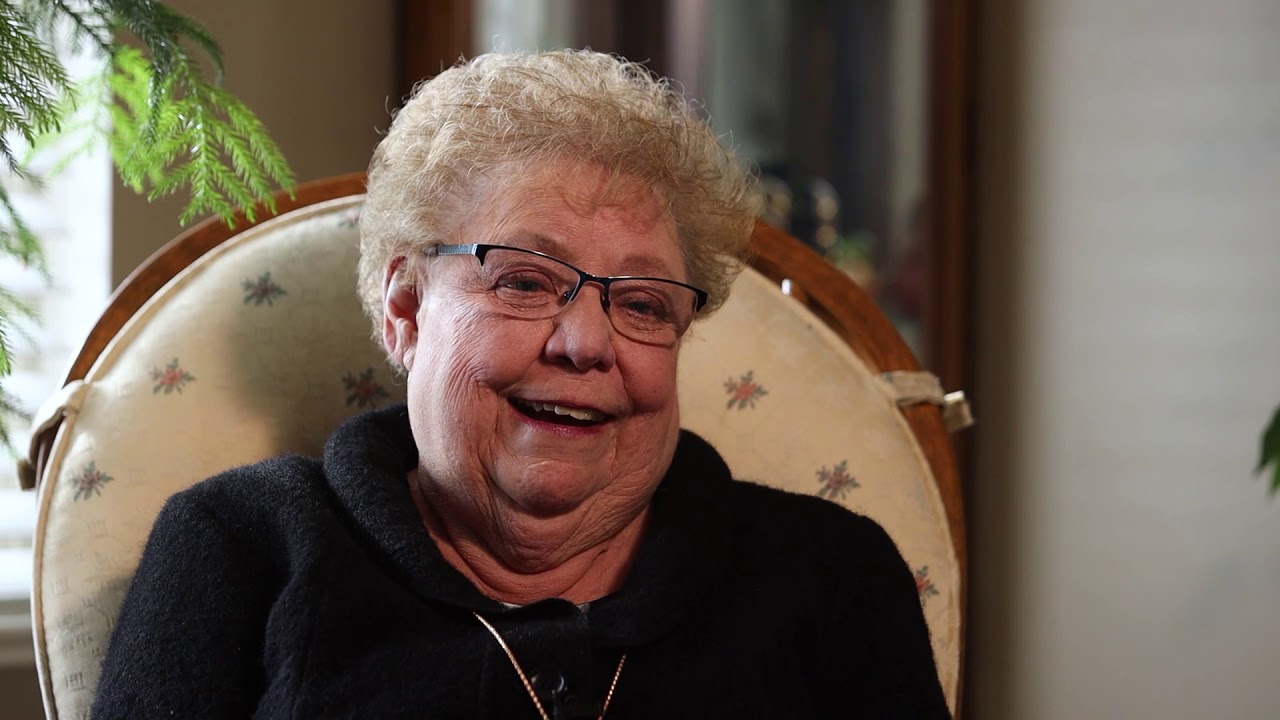 The Upside Down World of Stacey McGill by Linda Burns - 60 sec