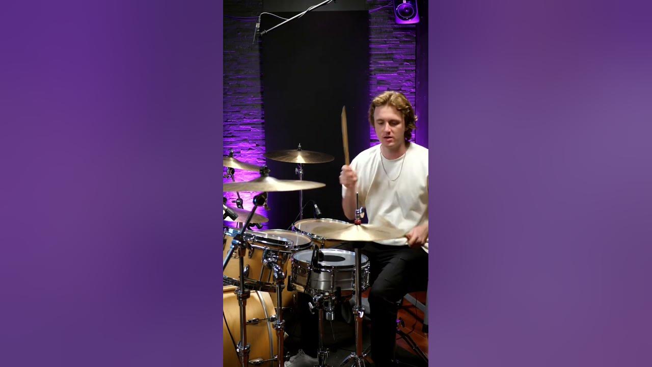 Day 6 drumming to The 1975 - Oh Caroline Day 6 drumming to The 1975 - Oh Caroline