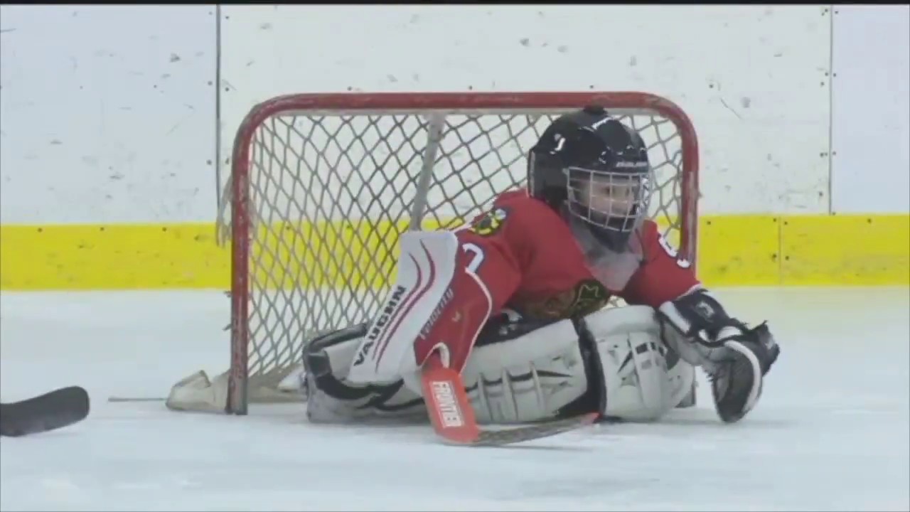 5 Year Old GIRL Hockey Goalie - YouTube