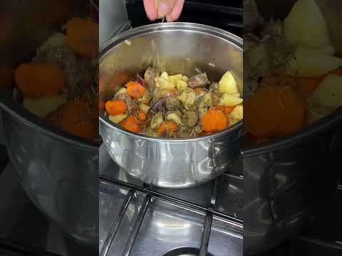 شوربه اللحم والخضروات Food Healthyfood Cooking Beef Vegetables Soup لحم خضراوات