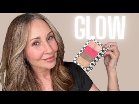 Glowy Makeup Seint For Mature Skin