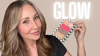 Glowy Makeup: Seint for Mature Skin