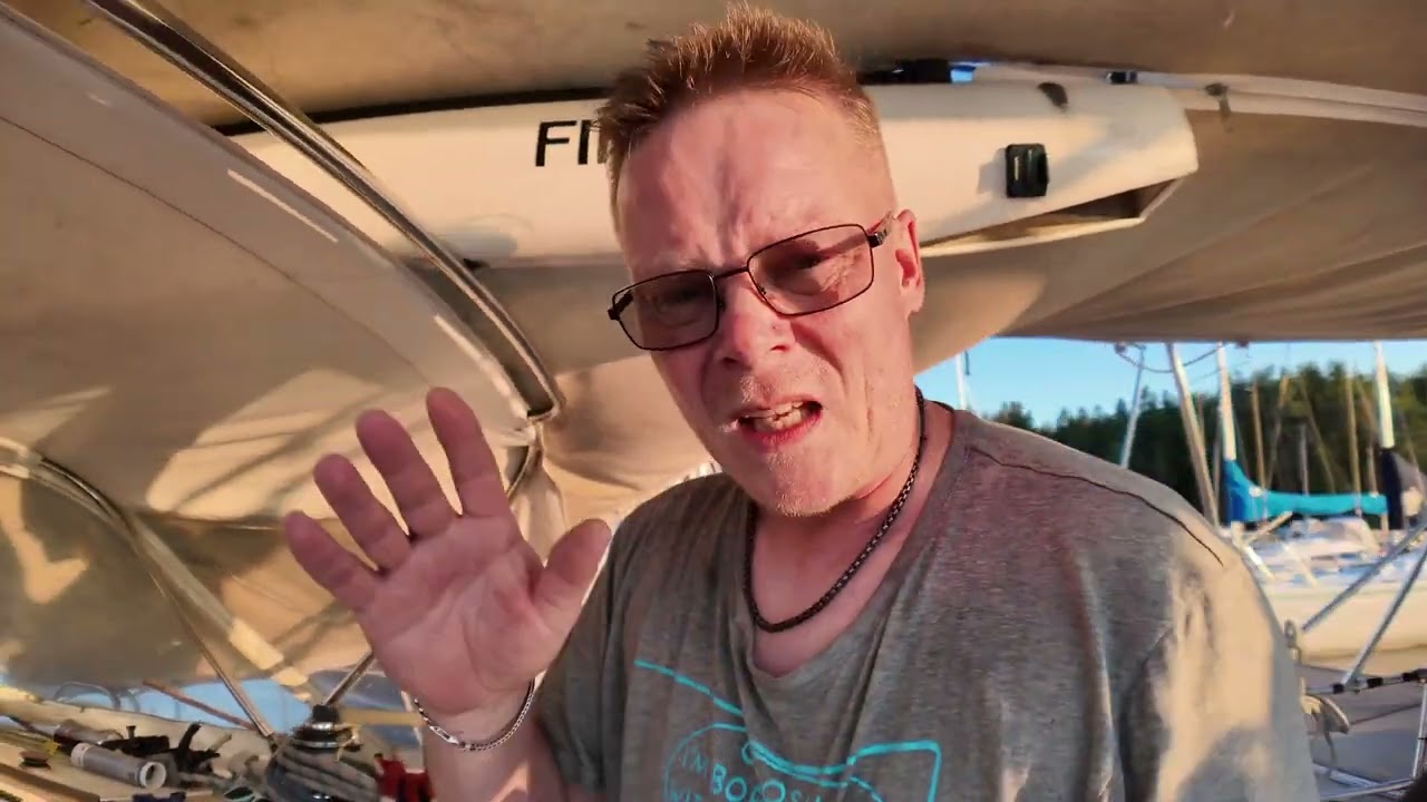 Nyt löytyi hajun lähde veneessä! Projekti jatkuu! Höpinää!