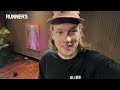 Zo combineert Sander Hoogendoorn plaatjes draaien en hardlopen 📀 | Estafette Vlog #16 Runner's World