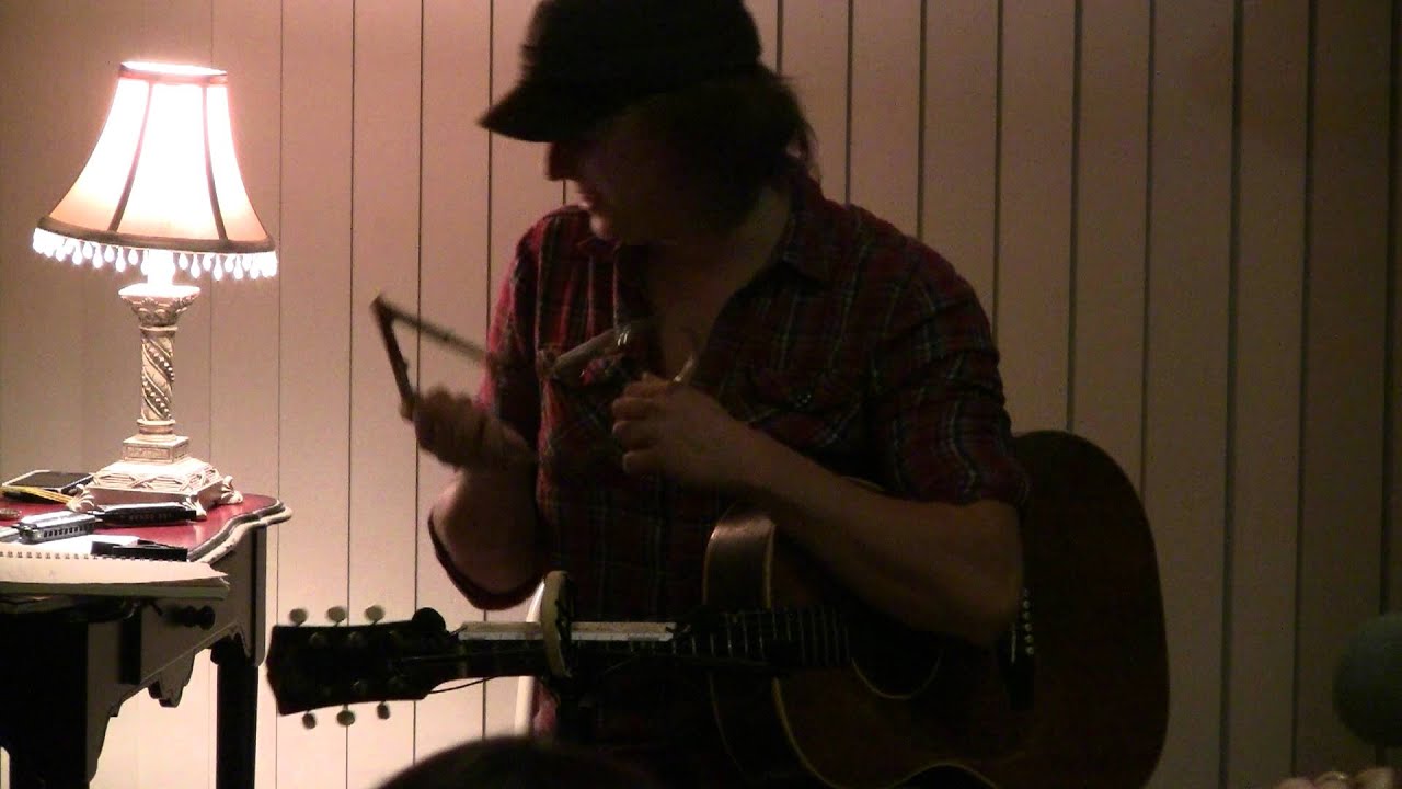 Blake Christiana (Yarn) - Old Saint Nick & The Christmas Song - YouTube