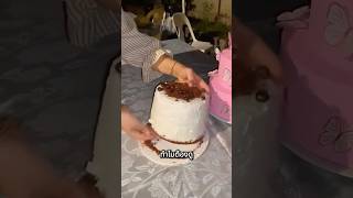 เธอสังเค้กออนไลน์แต่กลับได้สิ่งนี้