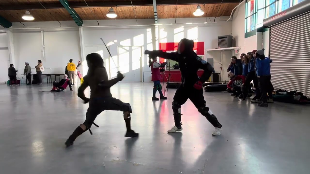 Saber free spar with Rocco Jones 