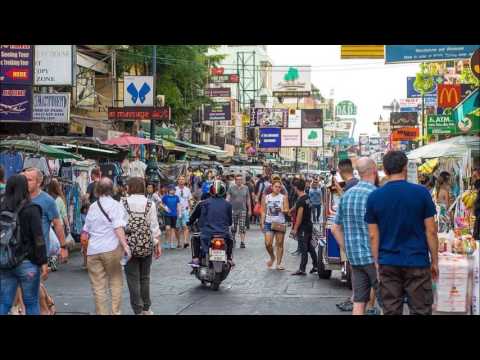 Video of British Woman Running NAKED Through Thailand - YouTube
